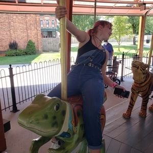 Meet your Posher, Clara